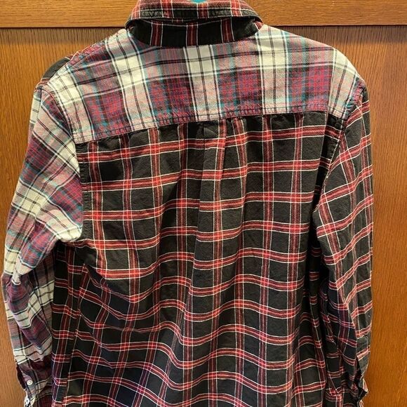 Chaps Classic Oxford Colorblock L/S Shirt - Picture 2 of 3